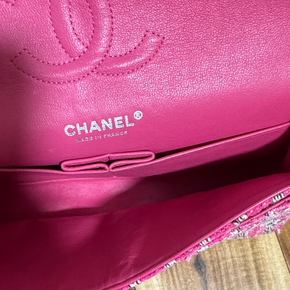 CHANEL Medium Classic Double Flap Tweed Bag - Picture 8 of 12